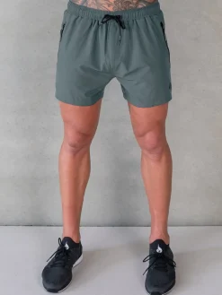 Adapt 5" Training Short