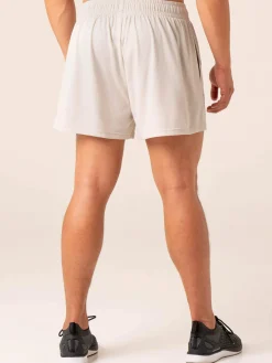 Advance Arnie Short