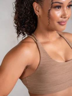 Icon Scoop Neck Sports Bra