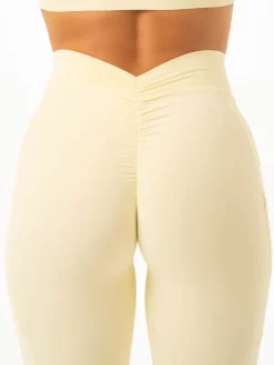 NKD V Scrunch Pocket Leggings