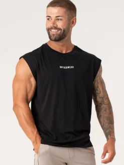 Pursuit Muscle Tank