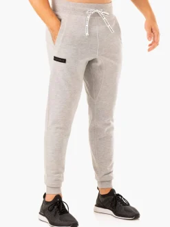 Recharge Tapered Track Pant
