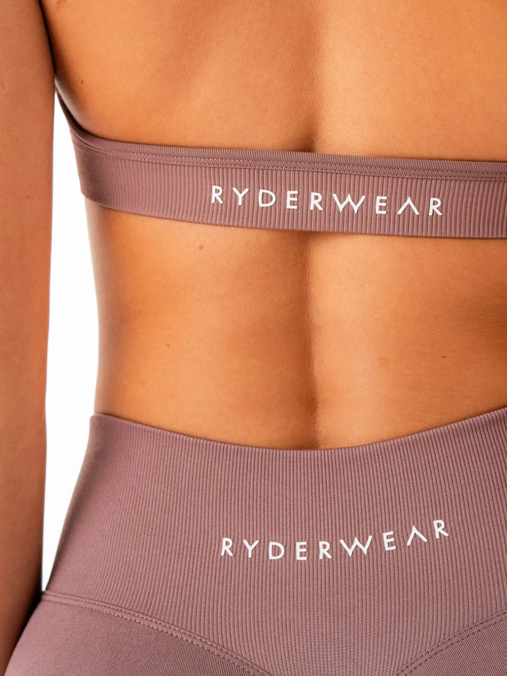 Sculpt Seamless Halter Bra